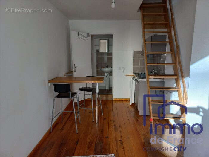 Appartement à SAINT-ETIENNE