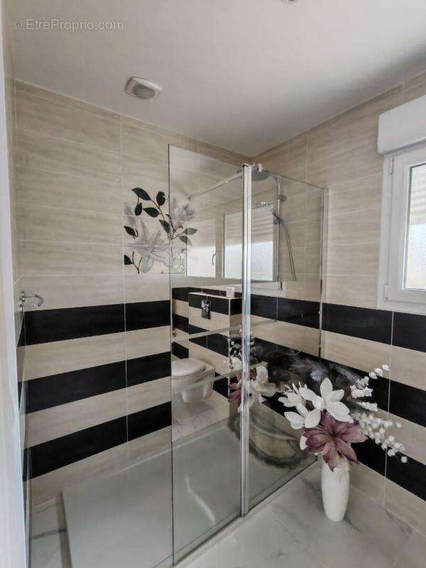 Maison à MINIAC-MORVAN