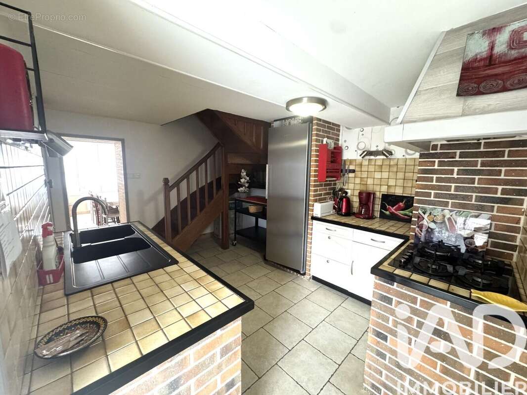 Maison 195 m² à Loudun  - photo 3
