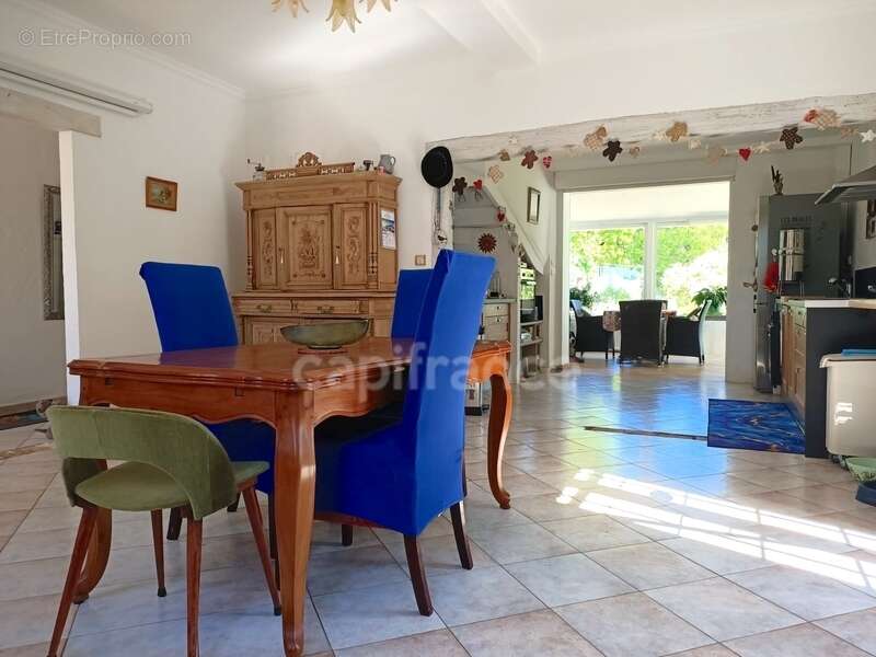 Maison à VILLECHETIVE