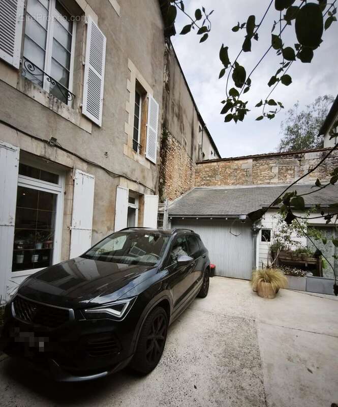 Maison à POITIERS
