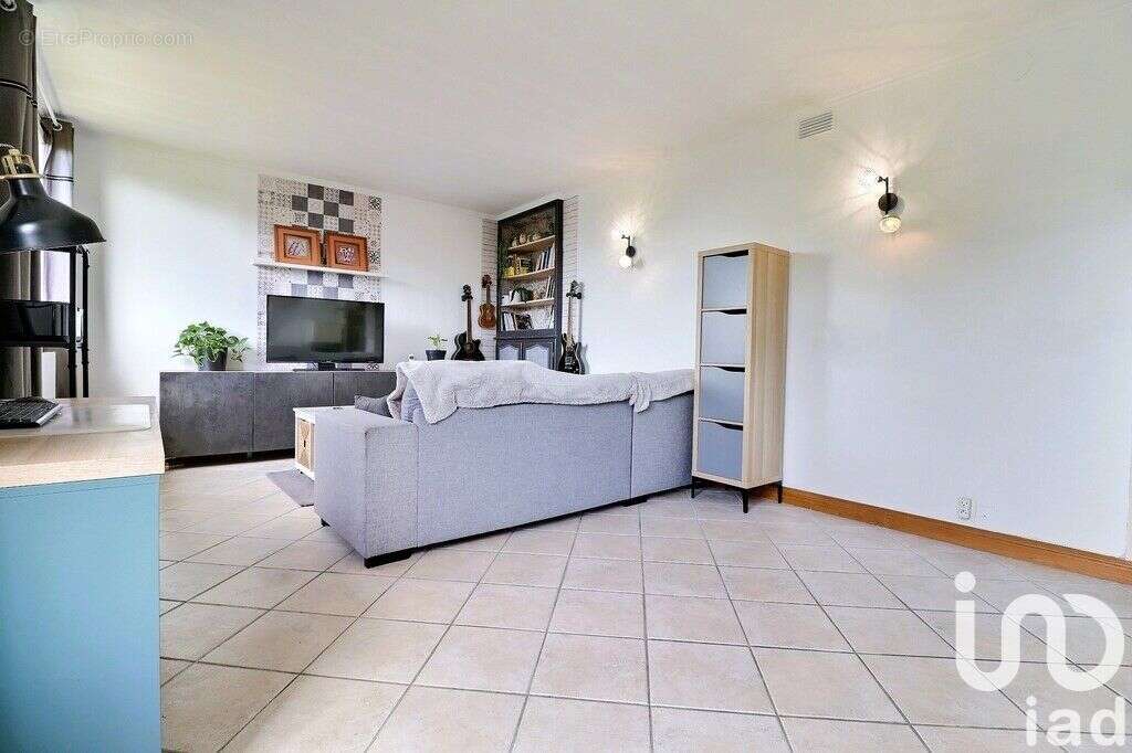 Photo 3 - Appartement à THORIGNY-SUR-MARNE