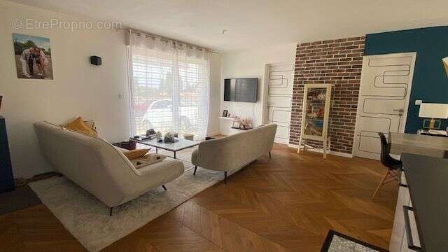 Maison à TONNAY-CHARENTE