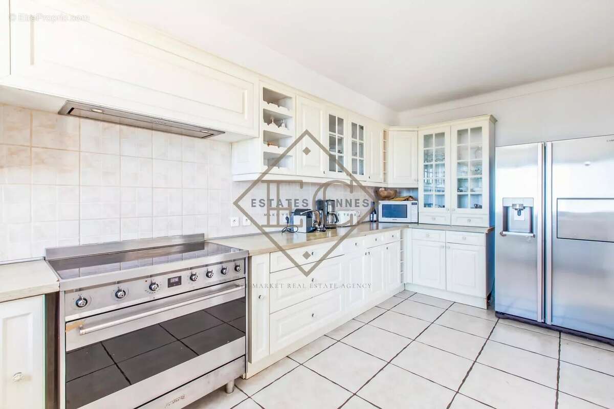 Maison à MANDELIEU-LA-NAPOULE