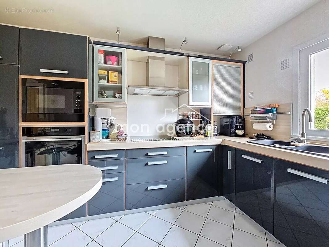 Maison à FRANQUEVILLE-SAINT-PIERRE