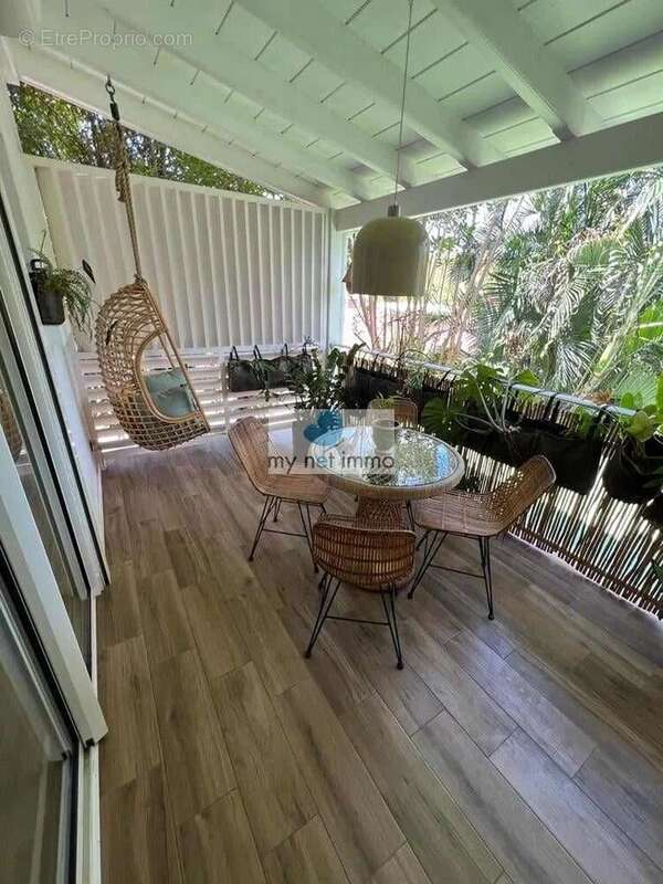 Appartement à CAPESTERRE-BELLE-EAU