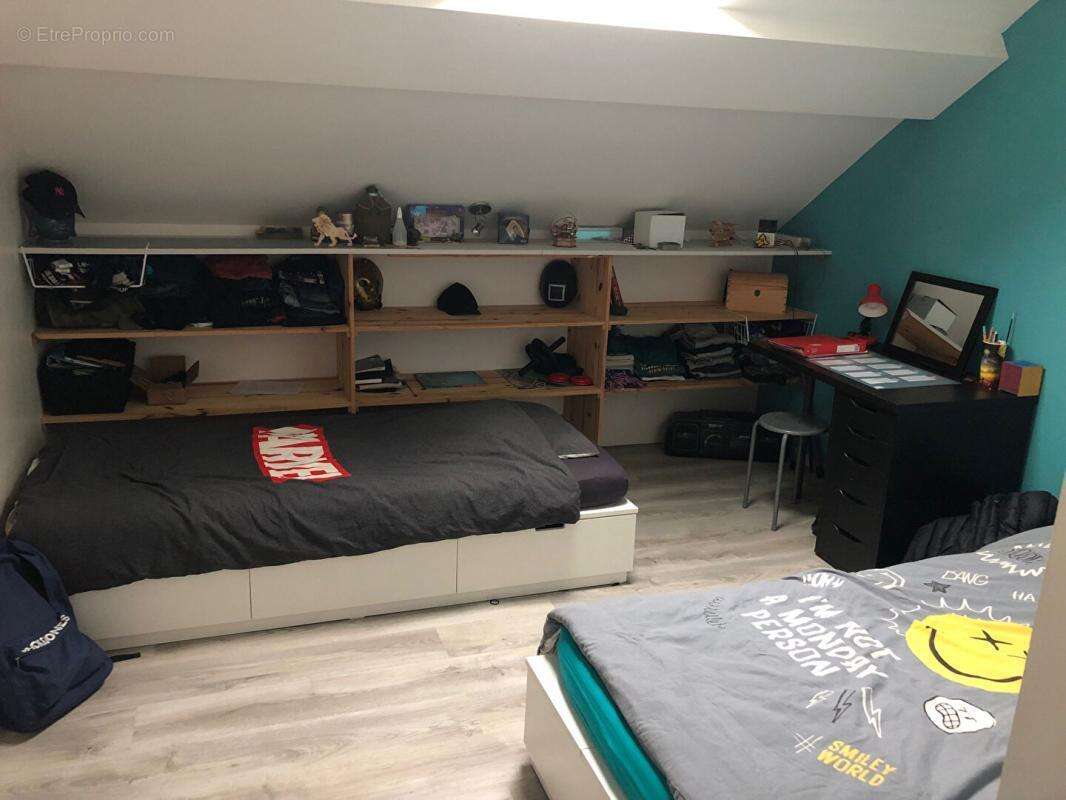 ** Authentique maison en pierre meulière - 110 m² hab. avec Terrain constructible - Double garage - photo 7