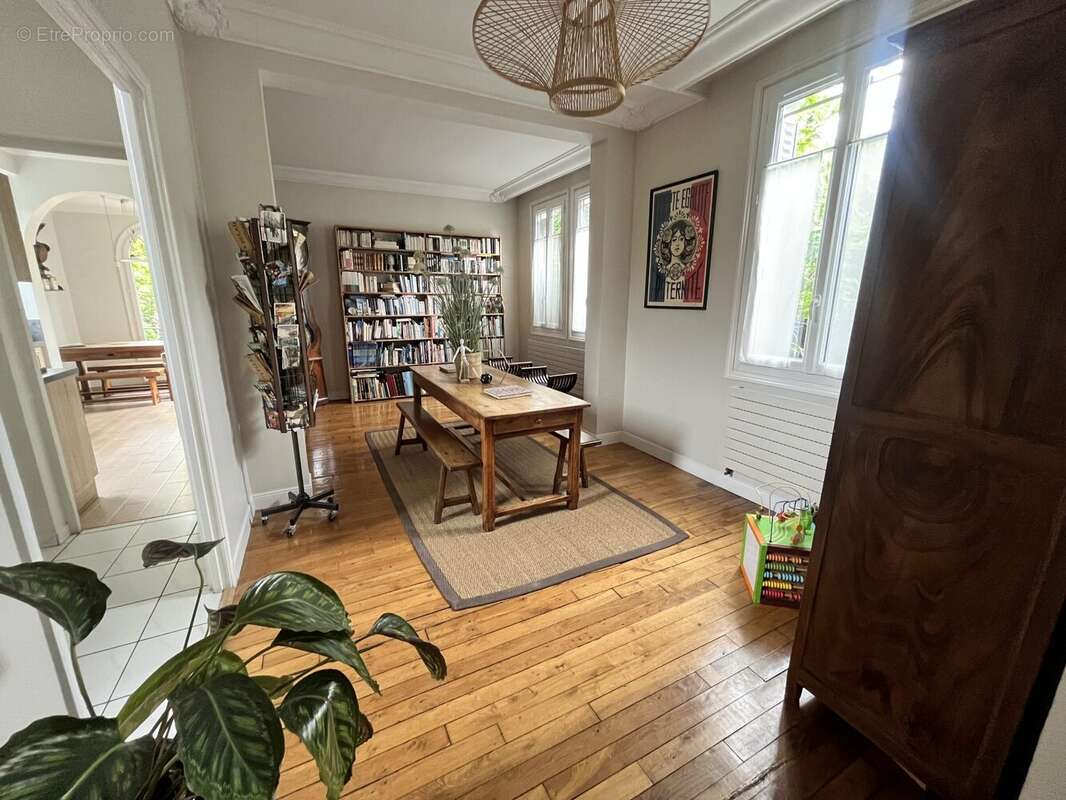 Maison à LA FRETTE-SUR-SEINE