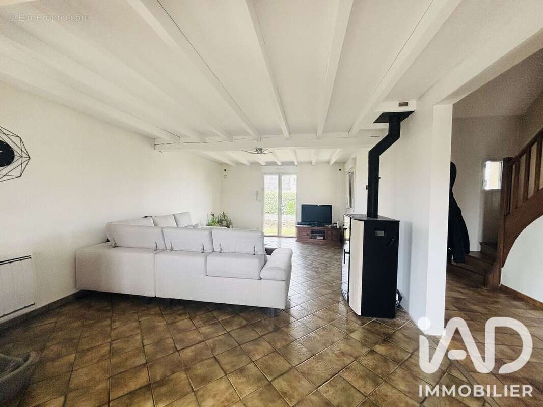 Photo 5 - Maison à ISSE