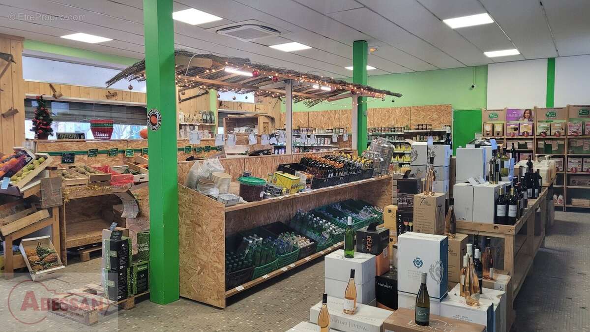 Commerce à L&#039;ESCALE