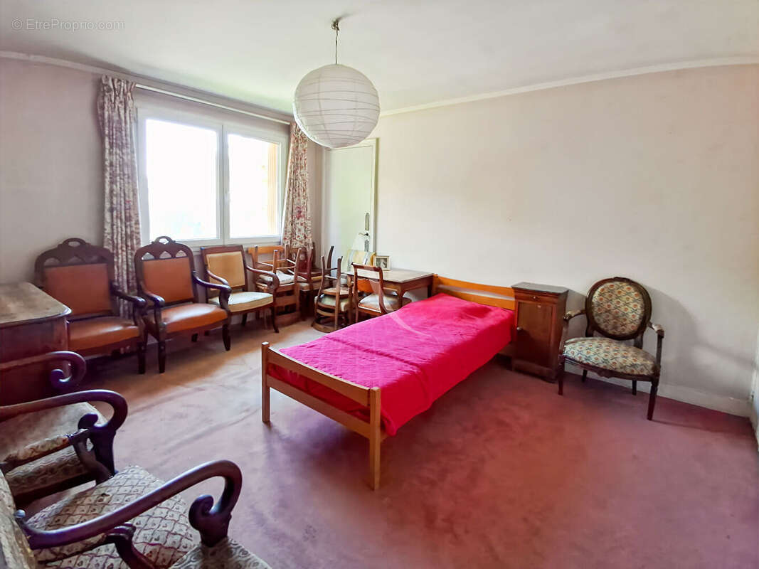 Appartement à SURESNES