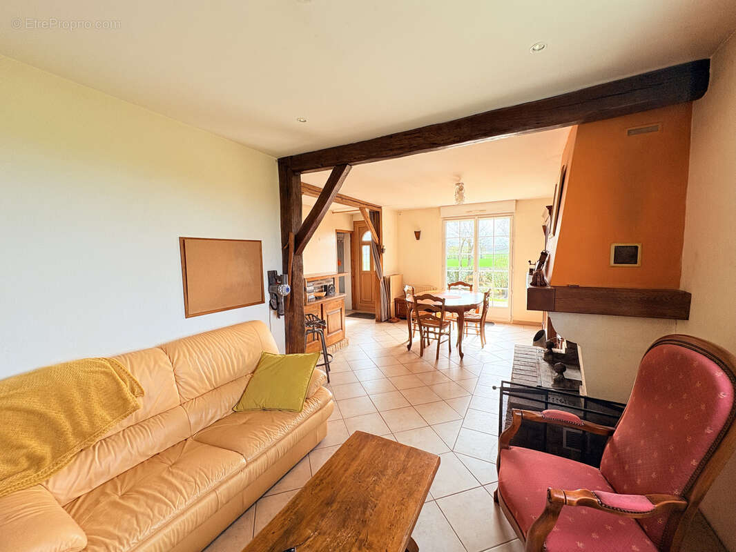 Maison à SAINT-ELIPH