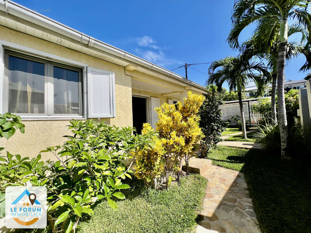 Saint joseph 97480 - villa de plain pied - en parfait etat - beaux volumes - proche des commodites - photo 4