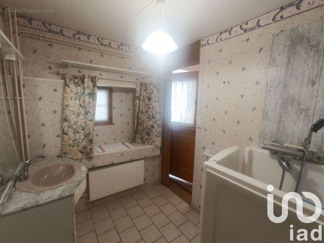 Photo 6 - Maison à VOUILLON