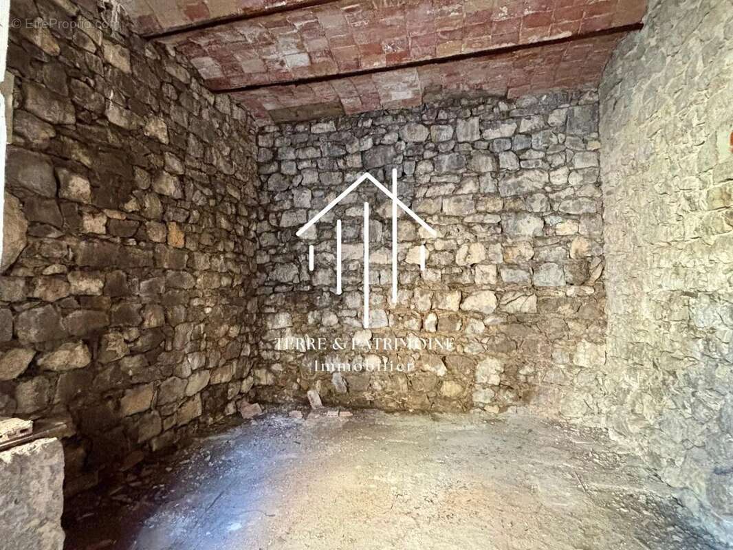 Bâtisse de 1817 proche Ruoms - photo 10