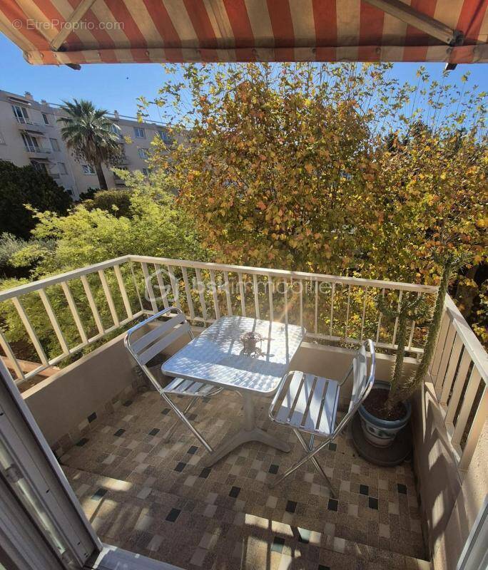 Appartement à HYERES
