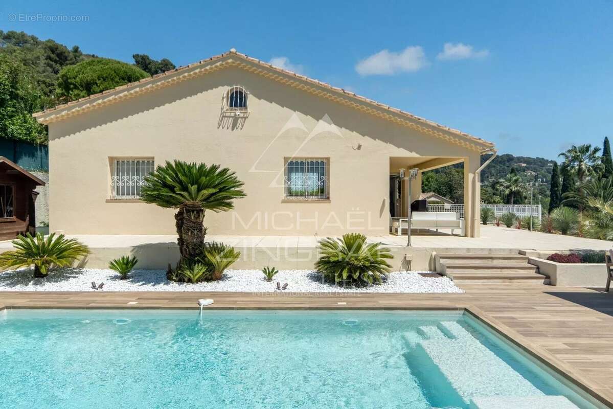 Maison à LA COLLE-SUR-LOUP