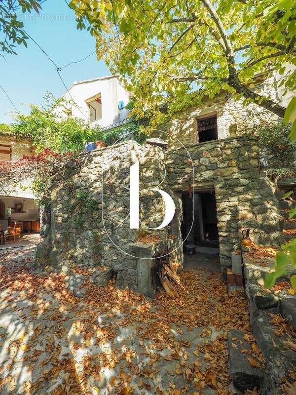 Maison à SAINT-AMBROIX