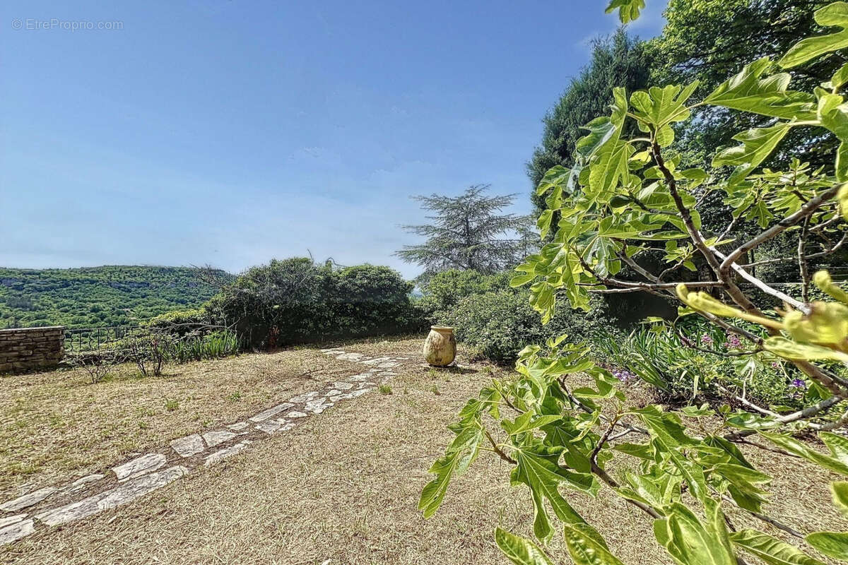 Maison à SAIGNON