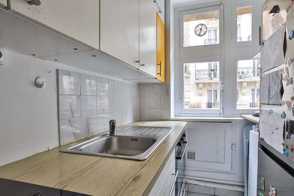 Appartement à PARIS-18E