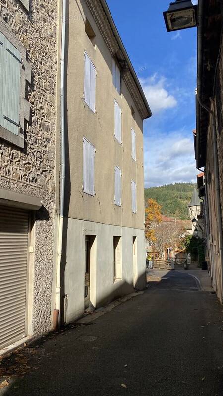 Appartement à DESAIGNES