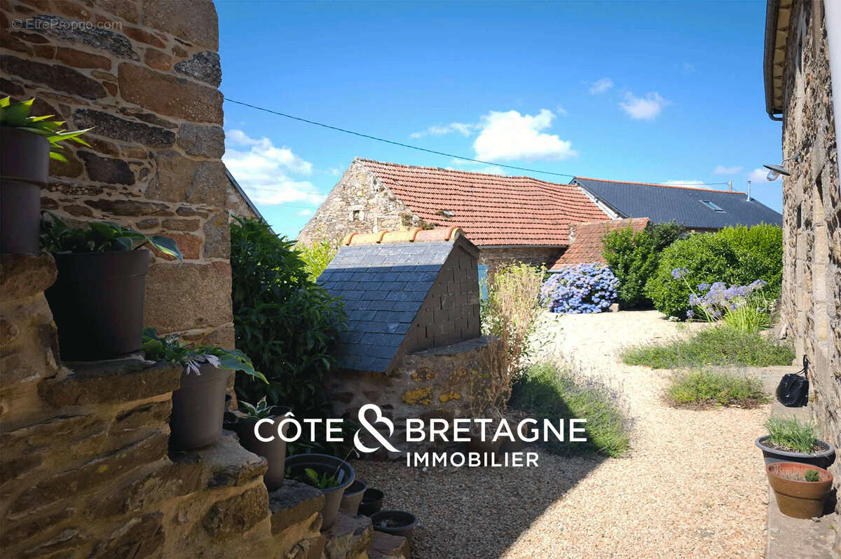 Ancien corps de ferme réhabilité à paimpol  réf : 2026149 - photo 11