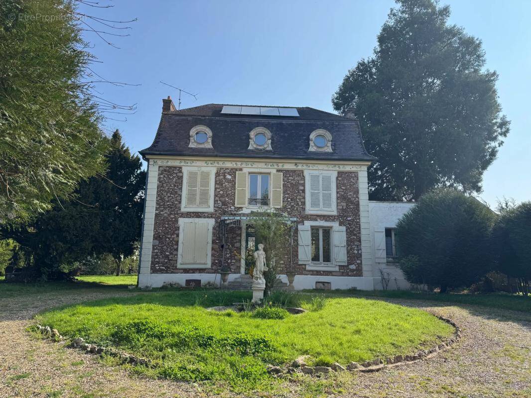 Maison à HERICY