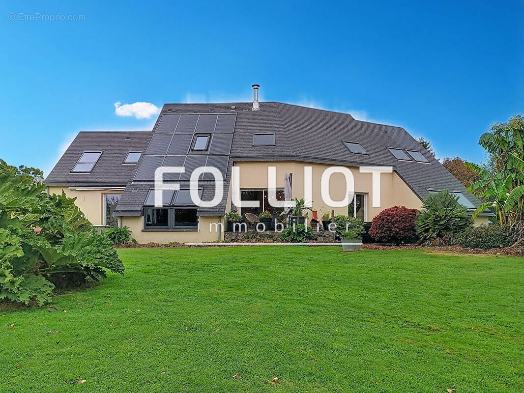 Maison à SAINTE-PIENCE