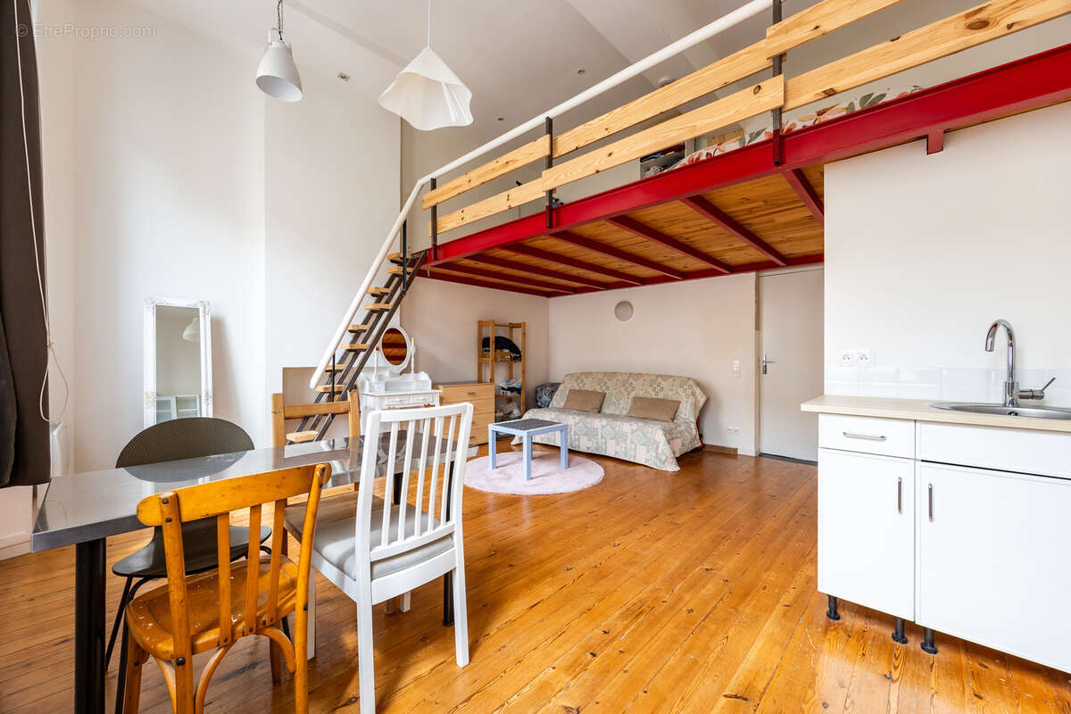 Appartement à BORDEAUX