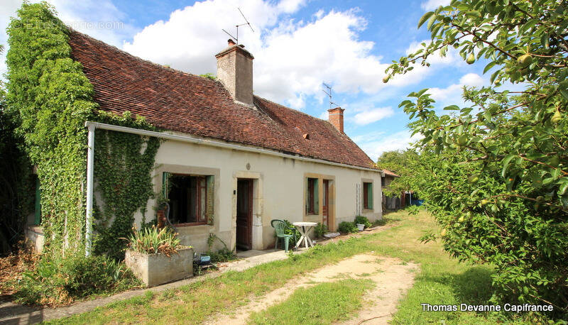 Maison à BRETENIERE