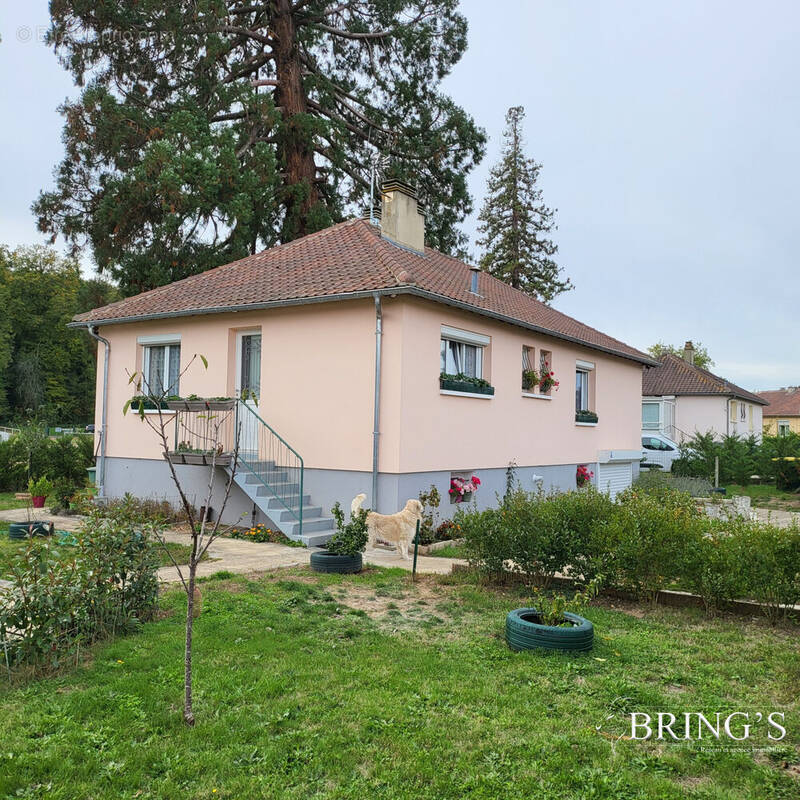 Maison à SAINT-LUBIN-DES-JONCHERETS