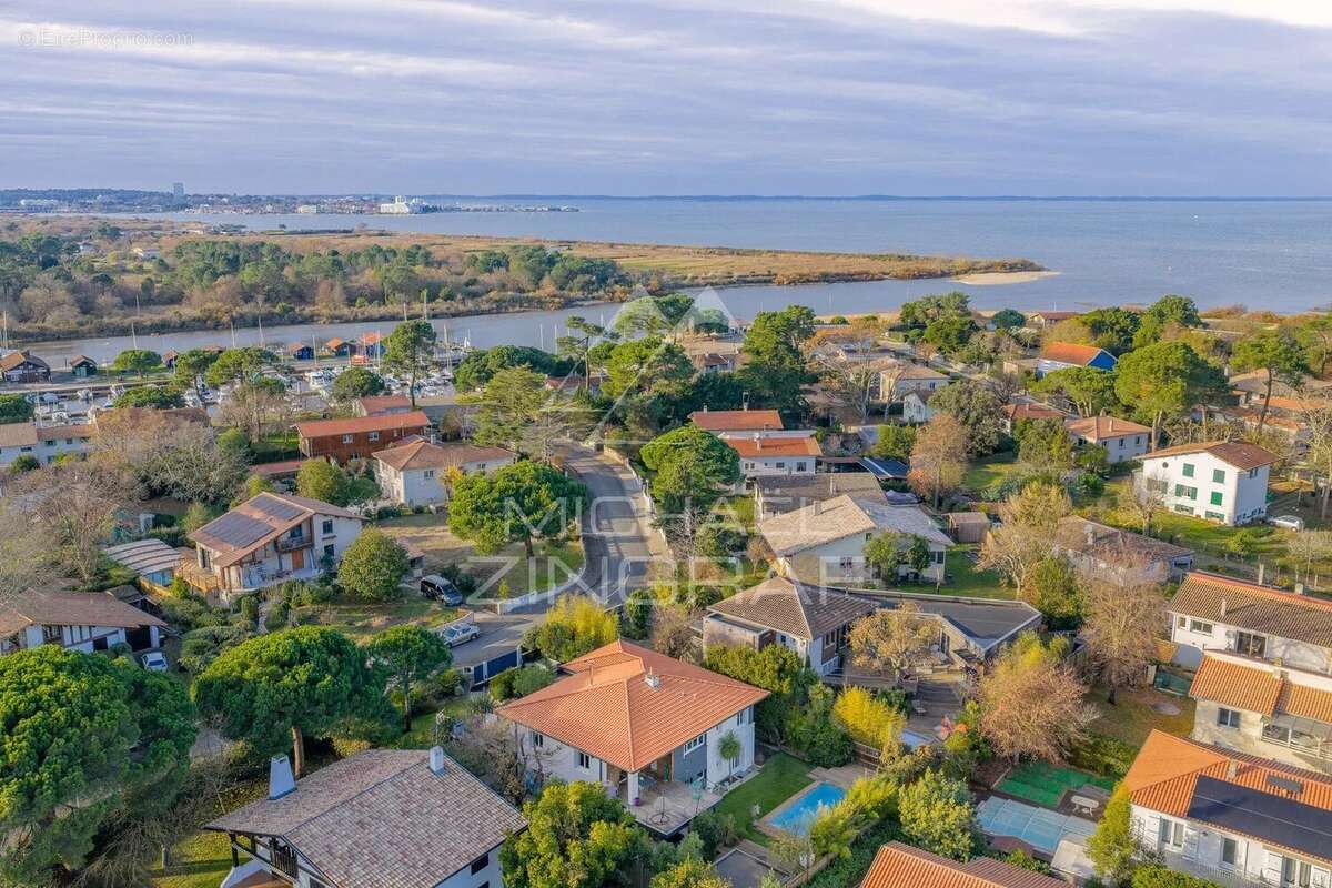 Maison à GUJAN-MESTRAS