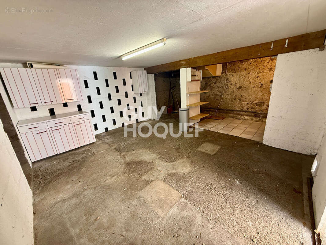 CEBAZAT - Maison de bourg 92 m2, terrasse et garage - photo 11