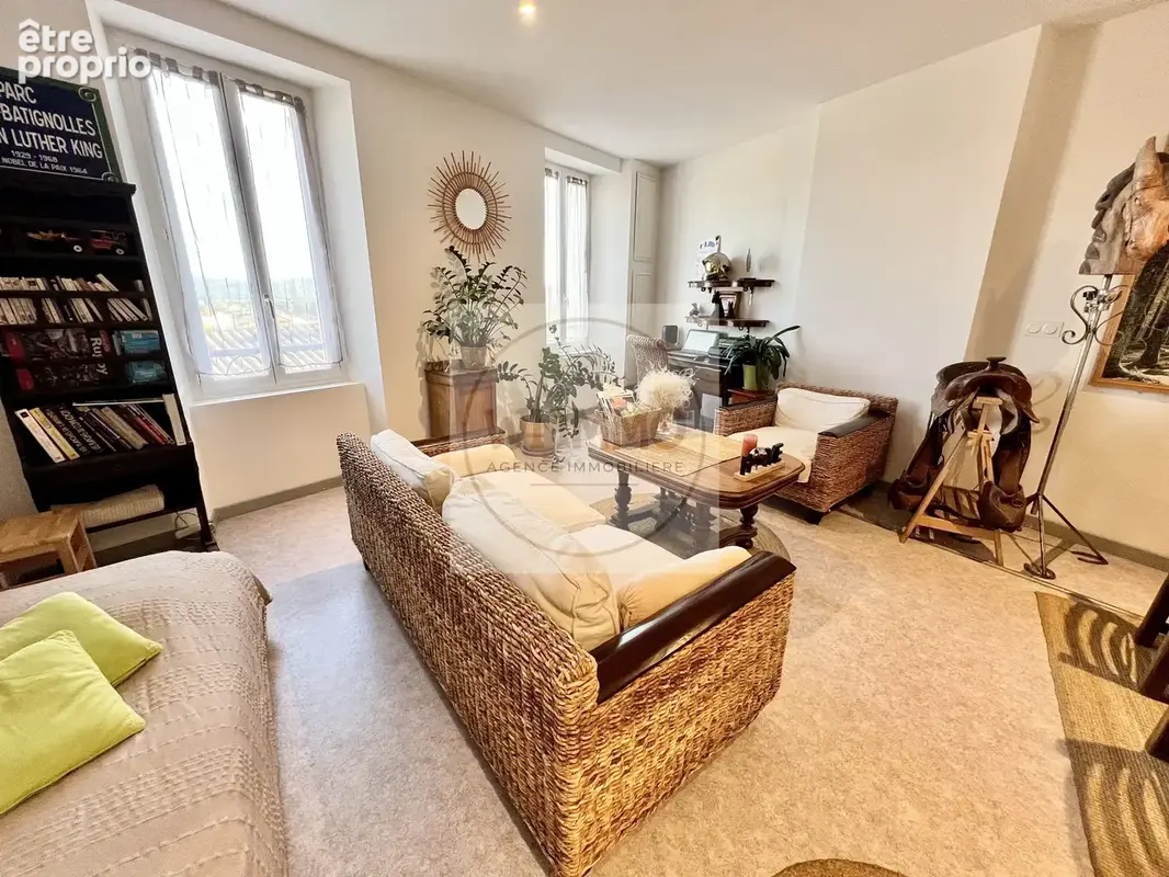 Maison de village rénovée avec garage et terrasse tropézienne - photo 3