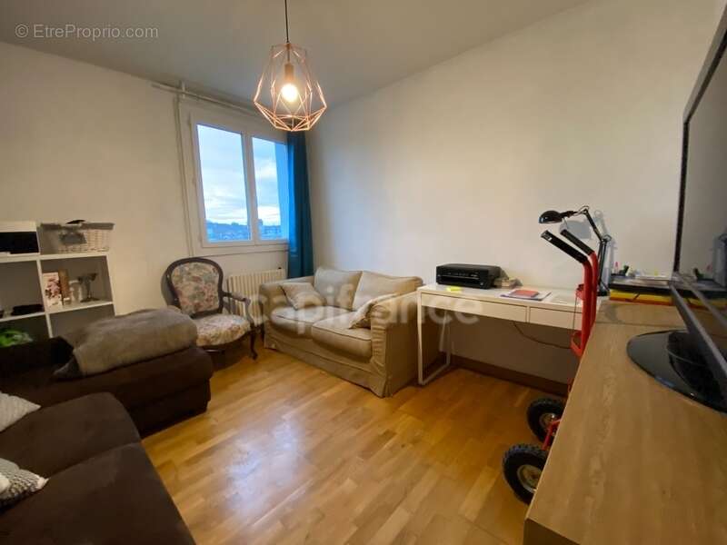 Dpt Finistère (29), à vendre QUIMPER quartier Kerfeunteun Appartement T4 de 75 m² Habitable - Cave - Deux Balcons - photo 12
