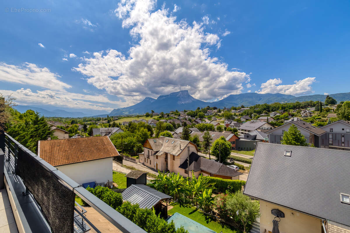 Appartement à SAINT-JEOIRE-PRIEURE