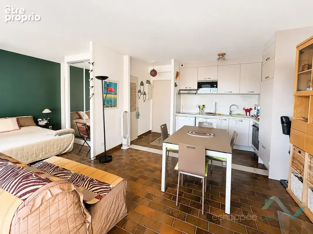 Vente t2 hyeres terrasse parking hyeres port vue mer - photo 6