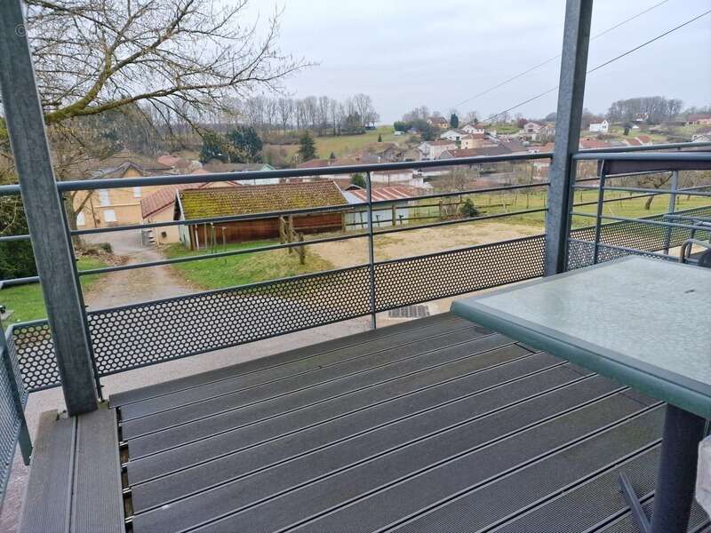 Appartement à BAINS-LES-BAINS