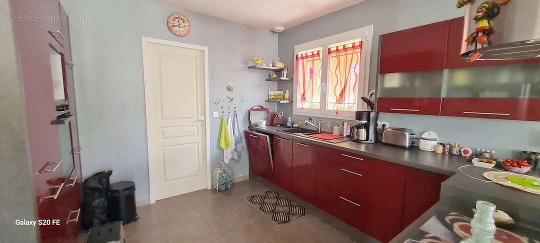 Villa de plain-pied de 91m² sur 398m² de terrain - photo 9