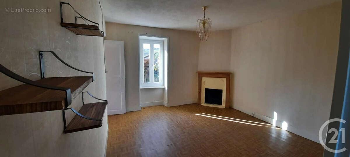 Maison à LEOTOING