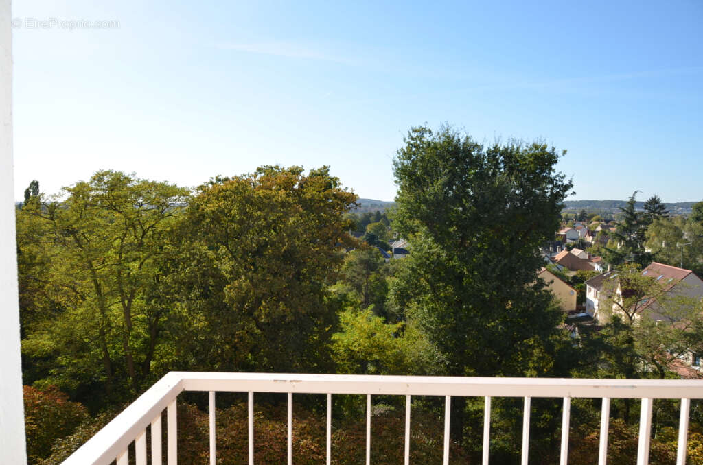 Appartement à SAINT-MICHEL-SUR-ORGE