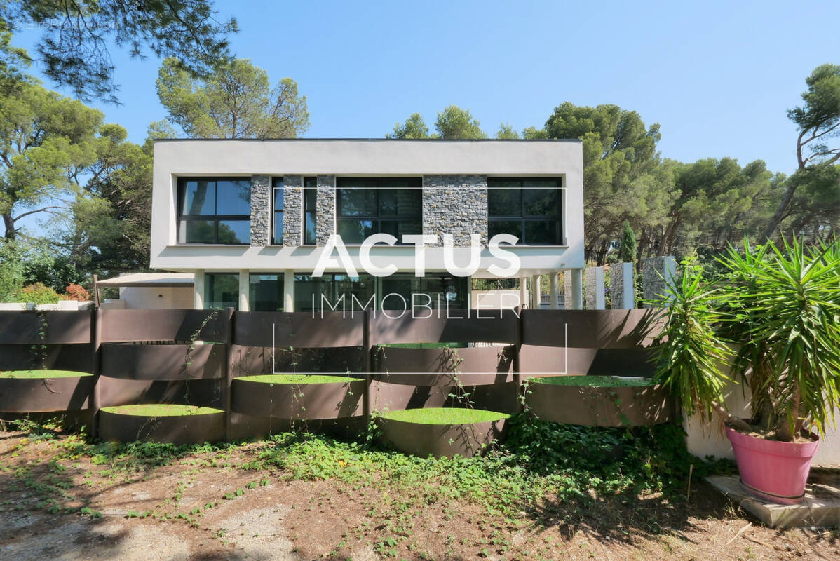 Maison à SALON-DE-PROVENCE