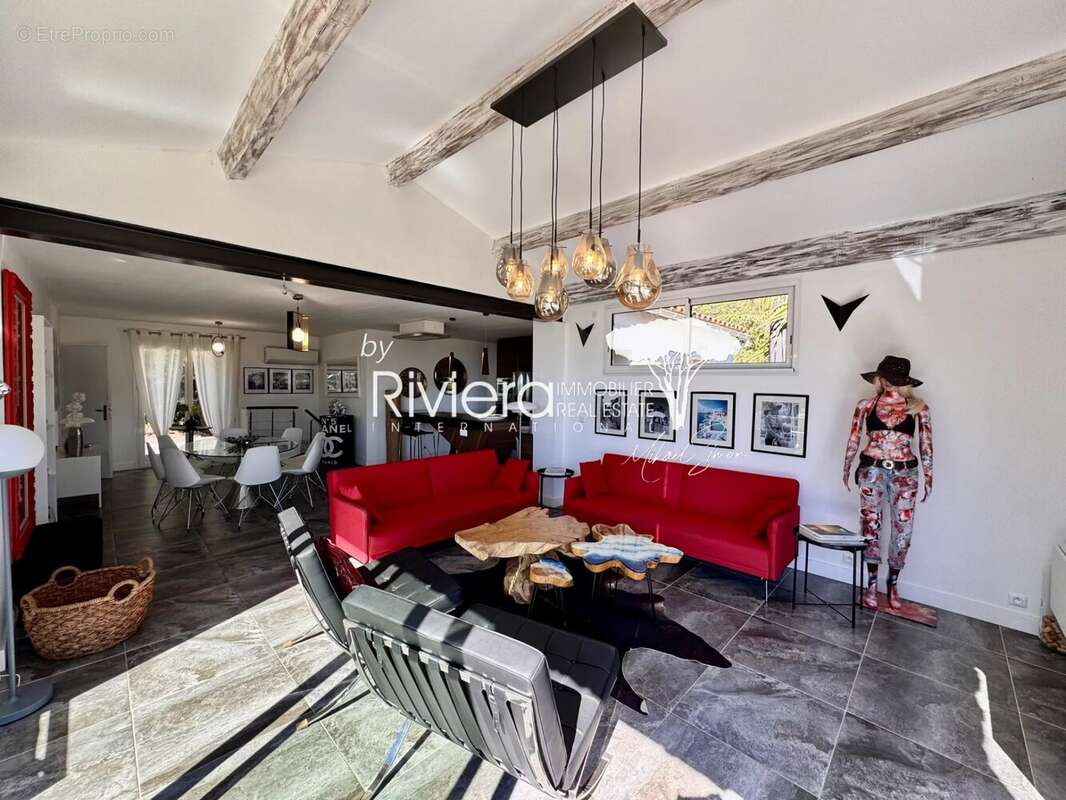 CAVALAIRE - Superbe villa contemporaine  - 5 chambres - bell - photo 10
