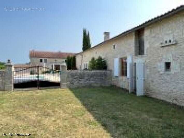 Maison à BLANZAY