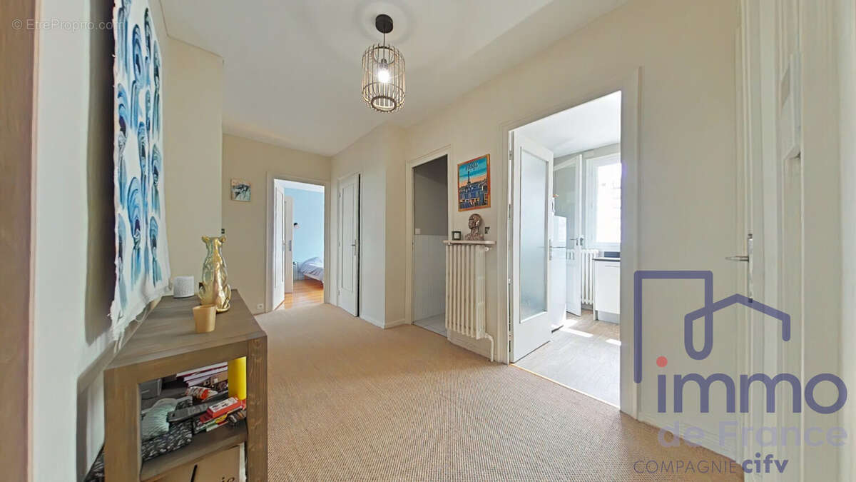 Appartement à SAINT-ETIENNE