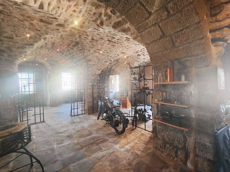 Immeuble à vendre CEILHES ET ROCOZELS (34) - photo 24