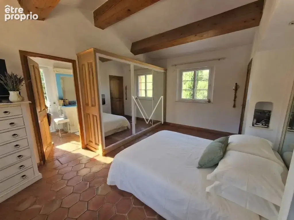 Maison de famille au calme sur grand terrain arbore avec piscine a debordement - photo 9
