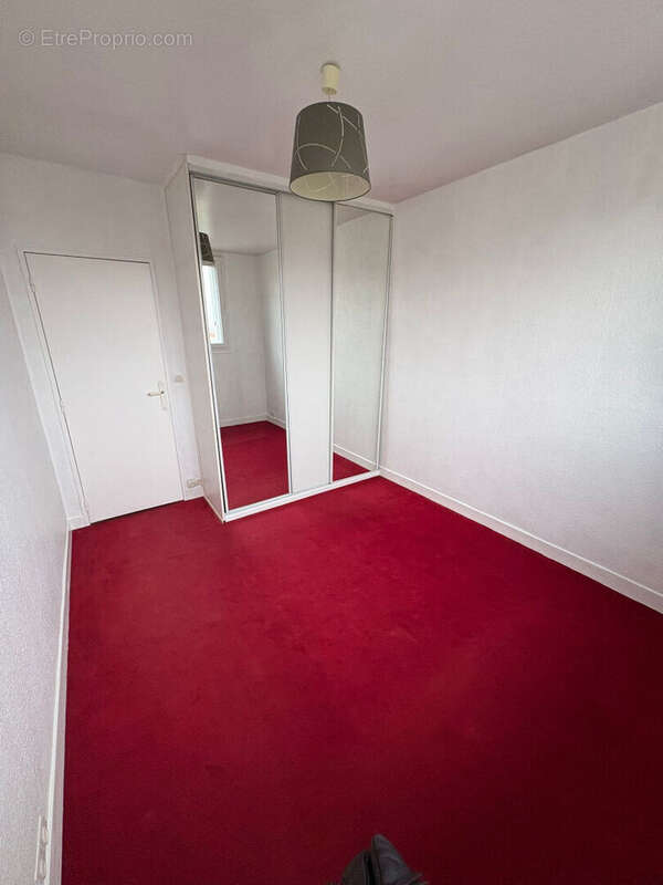 Appartement à FONTENAY-LE-FLEURY