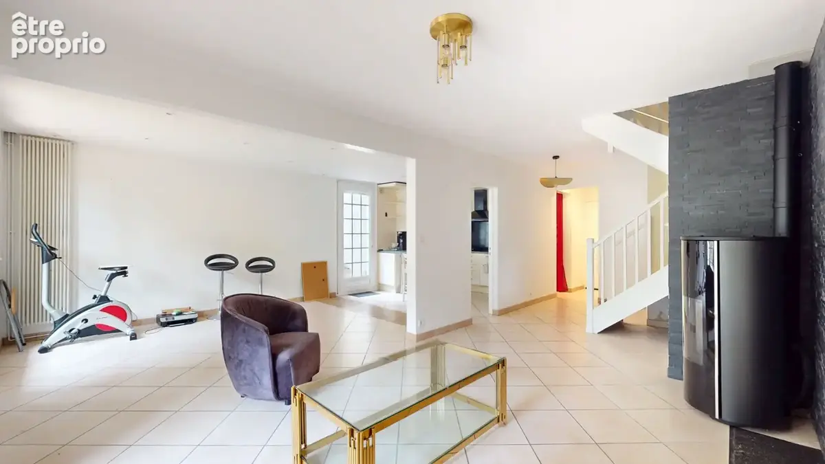 Maison familiale de 106 m² avec garage - Résidence Port Sud - photo 4