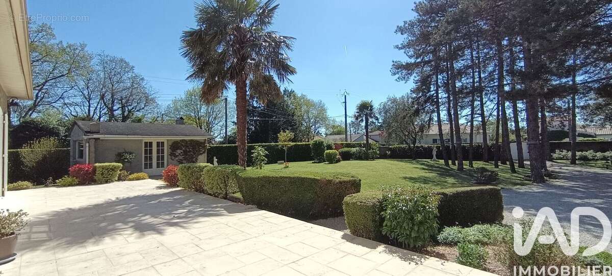 Photo 4 - Maison à VIVONNE